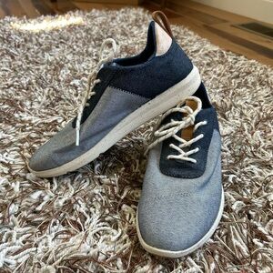 Toms Casual Tennis Shoes Size 9